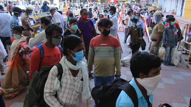 வடமாநில தொழிலாளர்கள் சொந்த ஊருக்கு அனுப்பிவைப்பு