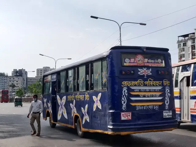 আজ ঢাকায় চলছে গণপরিবহন