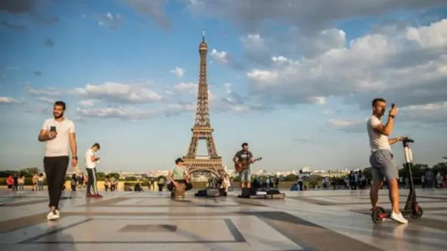 paris