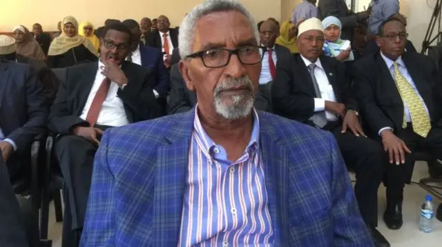 Guddoomiyaha aqalka sare Cabdi Xaashi ayaa dhawaan soo jeediyay in la qabto kulan deg deg ah oo ay isugu imanaayaan madaxda dowladda federaalka iyo kuwo maamul goboleedyada si looga arrinso arrimaha doorashada