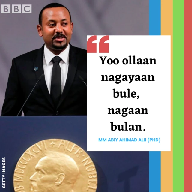 Mammaaksa MM Abiy Ahimad badhaasa Noobeelii Nagaa 100ffaa yeroo fudhatan mammaakan