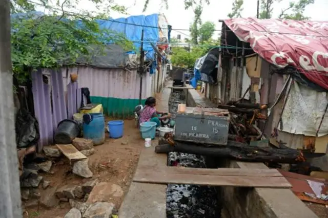 दुनिया में ग़रीबी