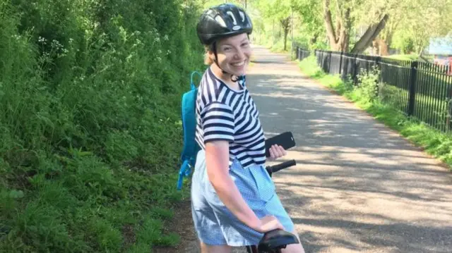 Bristol'da yaşayan Saskia Breet, yeni bir bisiklet almak için haftalarca uğraşmak zorunda kaldı