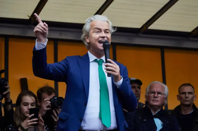 Hollandalı siyasetçi Wilders’in göçmen karşıtı sözlerine kardeşinden tepki: Bizim ailemiz de göçmen, eşi Türk kökenli
