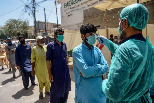ینگ ڈاکٹرز ایسوسی ایشن: پاکستان میں 52 ڈاکٹرز کورونا سے ہلاک ہوئے ہیں