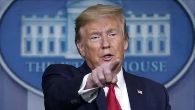 डोनाल्ड ट्रंप