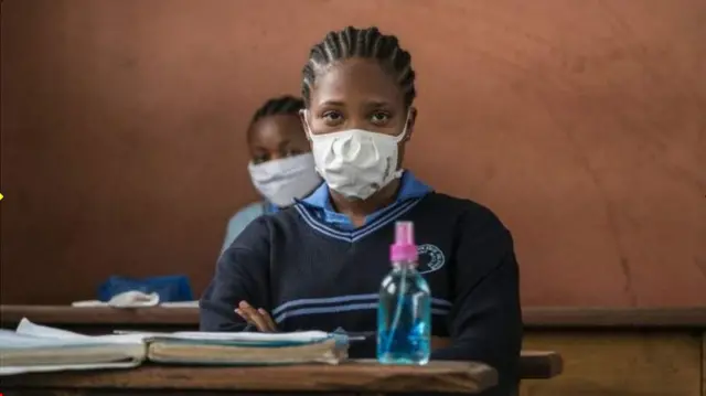 Mgbape ụlọakwụkwọ Tanzania .