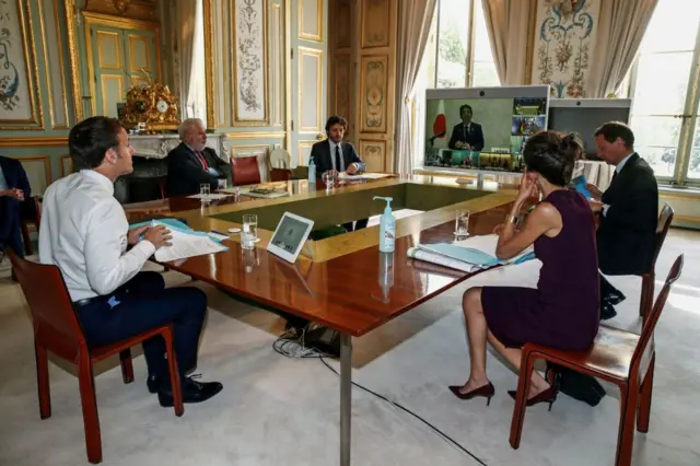 G7