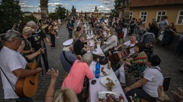Ndị mba Prague