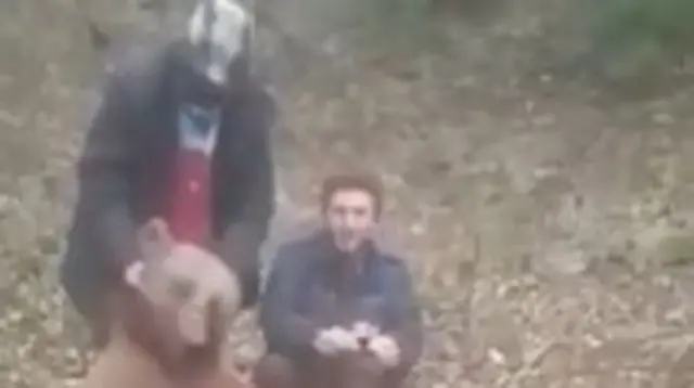 Ayıyı öldüren iki kişi