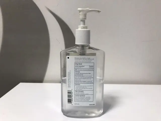 Mmiri 'hand sanitizer'