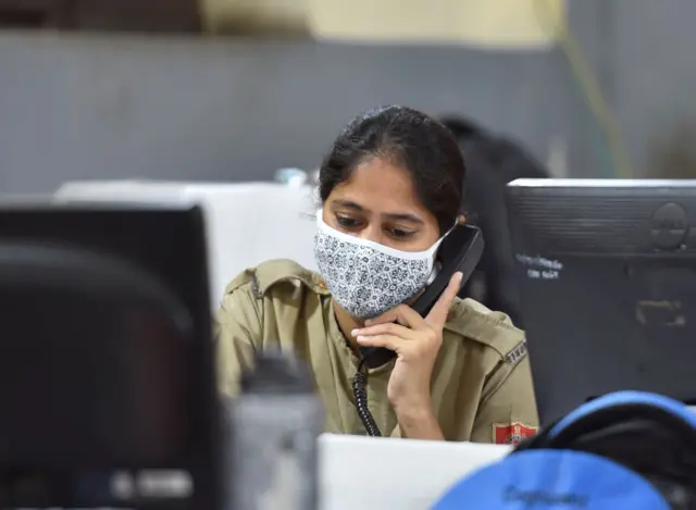 पुलिसकर्मी