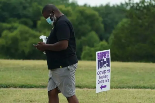 टेक्सस में मामले पांच लाख के पार