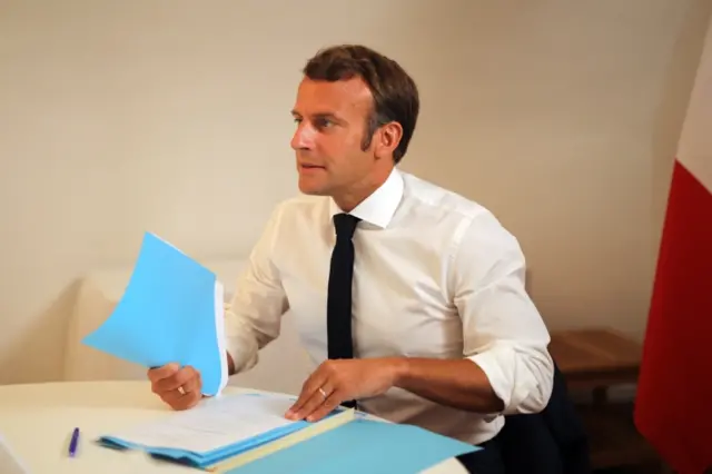 MACRON