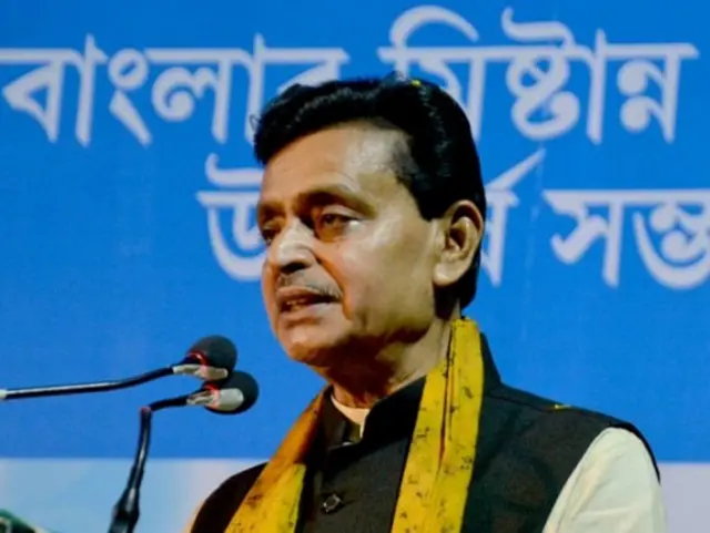 मंत्री स्वपन देेबनाथ