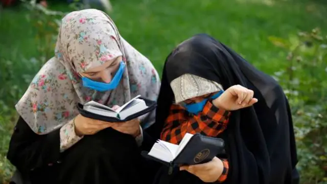 महिलाएं