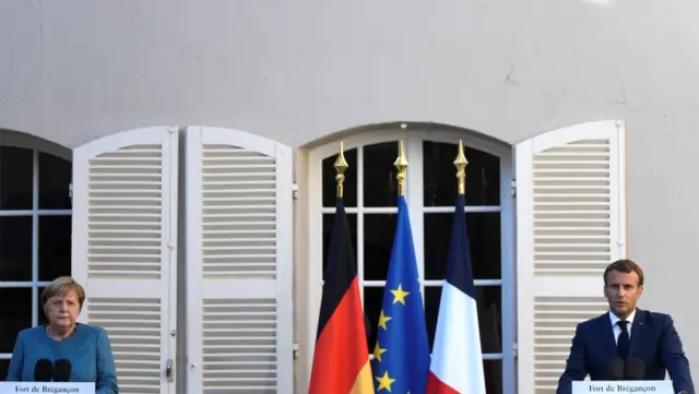 merkel ve macron