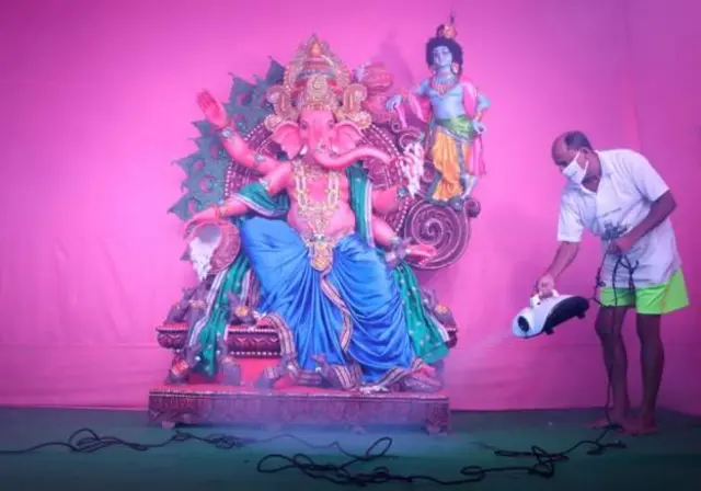 Wayita ayyaanni Gaaneesh kabajamaa jirutti Indiyaatti lakkoofsi namoota Covid-19'n qabamanii dabalaa jira