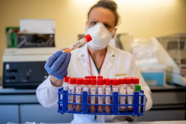 स्वास्थ्यकर्मी