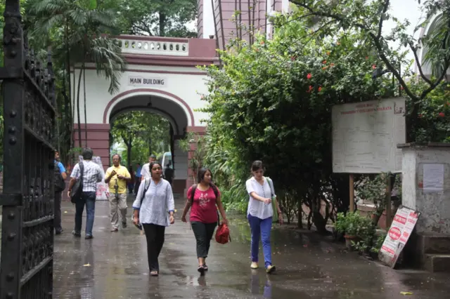 छात्राएं