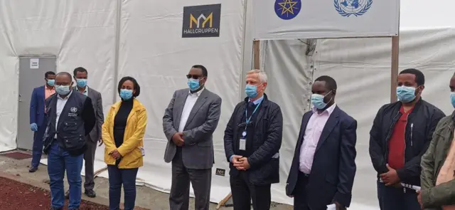 ምክትል ጠቅላይ ሚኒስተር ደመቀ መኮንን፣ ጤና ሚኒስተር ዶ/ር ሊያ እና ሌሎች ኃላፊዎች ሆስፒታሉን ሲጎበኙ