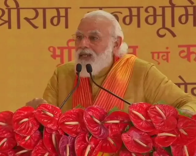 प्रधानमंत्री नरेंद्र मोदी