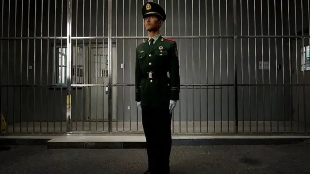 Zhang Yuhuan: Chinese court clears man of murder after 27 years in prison