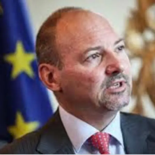 رونالډ کوبیا