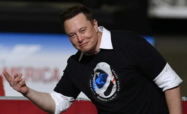 Elon Musk dünyanın en zengin üçüncü kişisi oldu