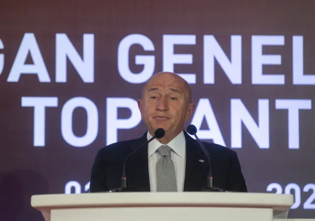 Türkiye Futbol Federasyonu Başkanı Nihat Özdemir, Süper Lig'den sonra diğer liglere de kademeli olarak harcama limiti geleceğini açıkladı