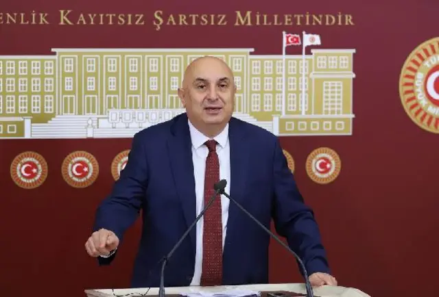 Engin Özkoç