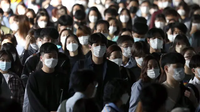 Namoota maaskii godhatanii deeman