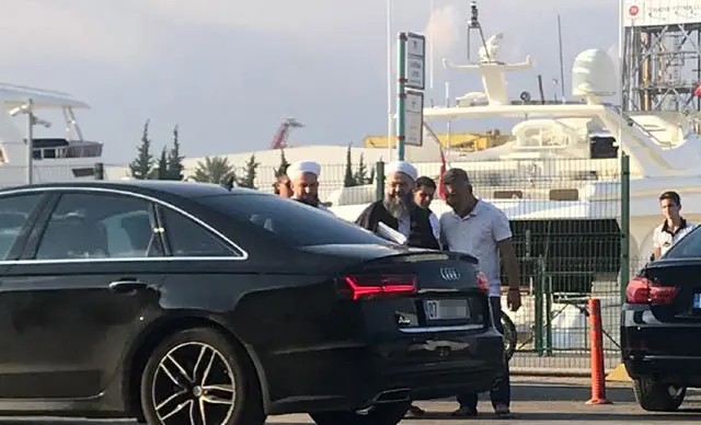 "Cübbeli Ahmet Hoca" olarak bilinen Ahmet Mahmut Ünlü