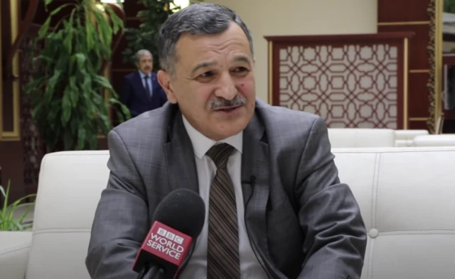 Aydın Mirzəzadə, komendant saatı