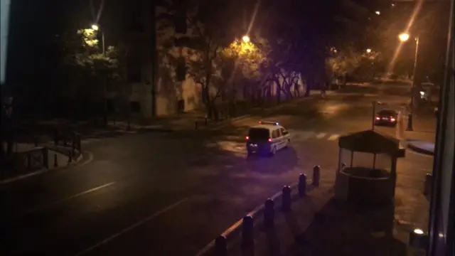 Polis