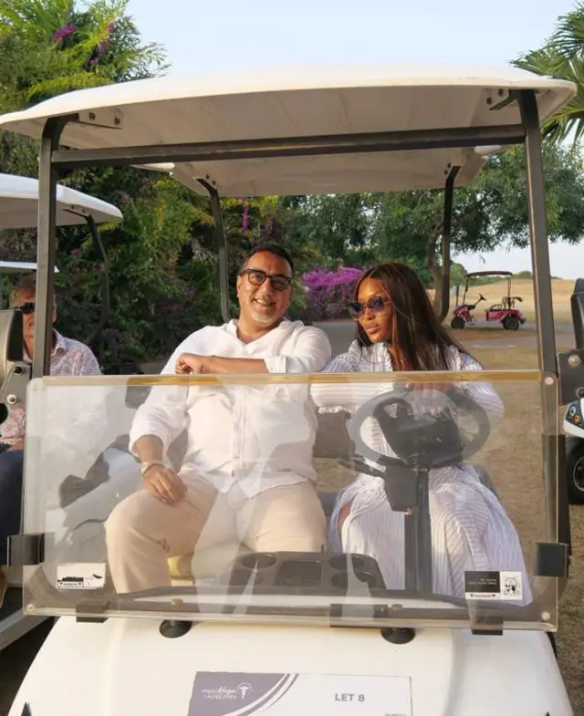 Naomi Campbell  na waziri wa utalii wa Kenya Najib Balala