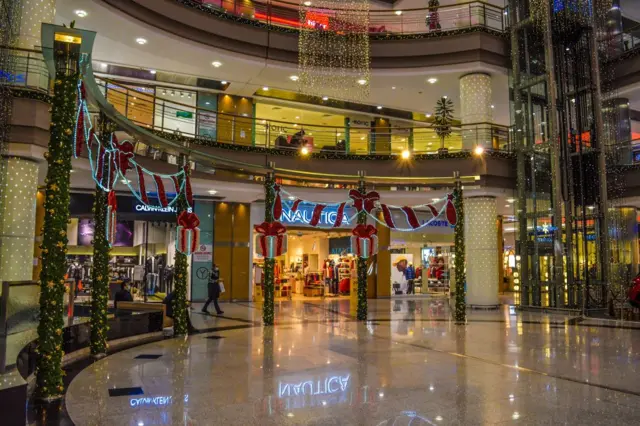 AVM'ler kredi borçları nedeniyle bankalara devir tehlikesiyle karşı karşıya