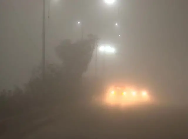 दिल्ली में छाया कोहरा