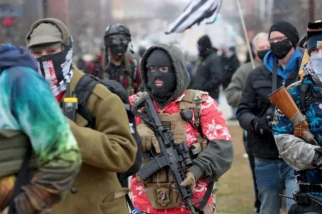 સુરક્ષાકર્મીઓ