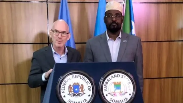 James Swan iyo Axmed Madoobe oo maanta kulan ku yeeshay Kismaayo