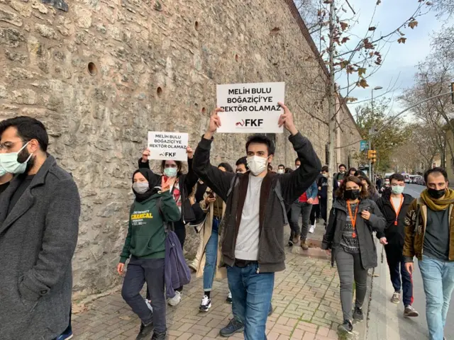 Boğaziçi Üniversitesi öğrencileri Kadıköy'de toplanıyor