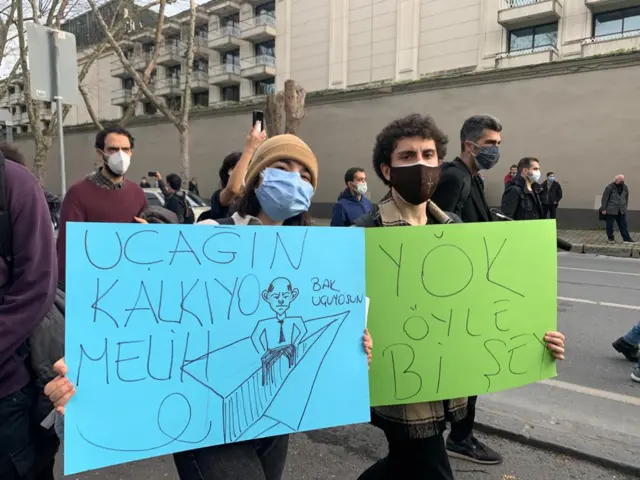 Boğaziçi Üniversitesi öğrencileri Kadıköy'de toplanıyor