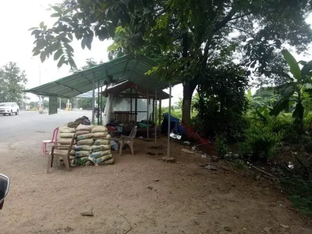 ဇီးကုန်းမြို့အဝင်စစ်ဆေးရေးဂိတ်မှာ ဗုံးပေါက်ကွဲလို့ ရဲ ၂ ဦးသေဆုံး