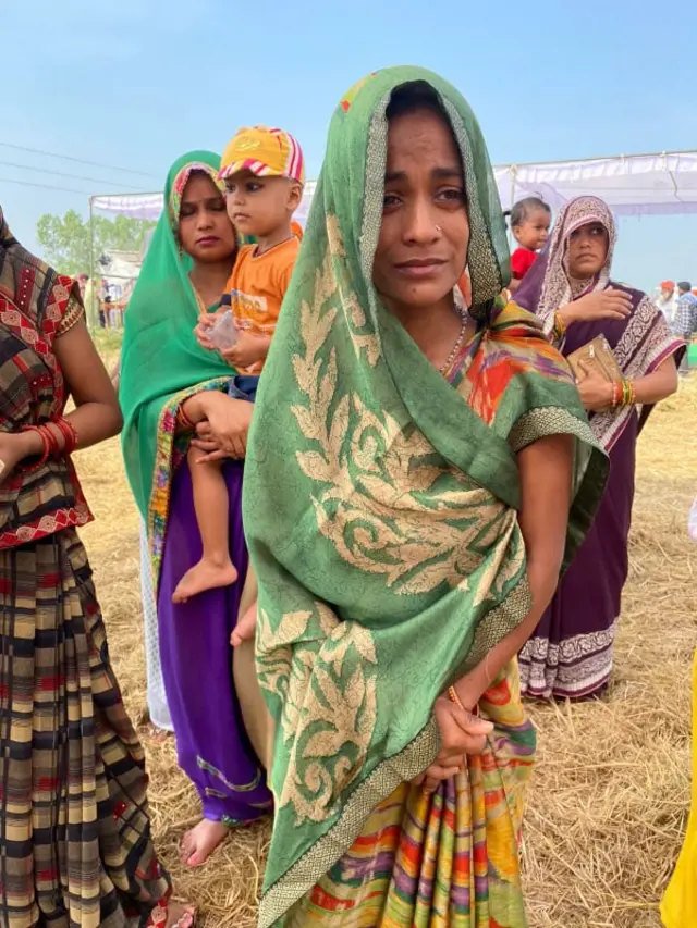 हिंसा में मारे गए पत्रकार रमन कश्यप का परिवार