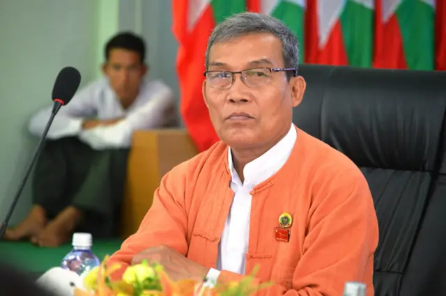 ရခိုင် ဝန်ကြီးချုပ်ဟောင်း ဦးညီပု အဂတိမှုမှာ သက်သေတွေကို စစ်ဆေး