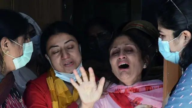 कश्मीर में हत्याएं, एमएल बिंद्रू के शोक संतप्त परिजन