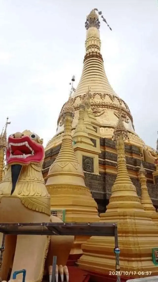 စန္ဒကူးနံ့သာ ကျောင်းတော်ရာစေတီတော်ရဲ့စိန်ဖူးတော်ထိခိုက်မှုရှိ