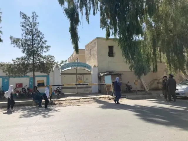 طالبان تمامی ساختمان‌های دولتی مربوط به امور زنان را به ریاست امر به معروف و نهی از منکر داده‌اند