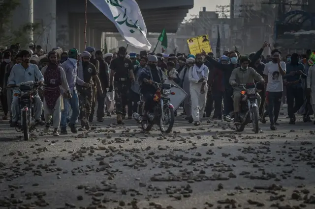 مظاهرة لأنصار حركة لبيك باكستان في لاهور، باكستان