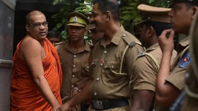 கலகொடஅத்தே ஞானசார தேரர்